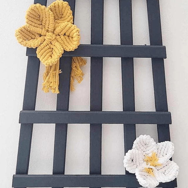 Fleur en macramé